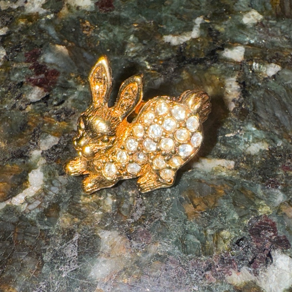 Vintage Collectible Bunny Rabbit Rhinestones Metal Pin Back Lapel Brooch